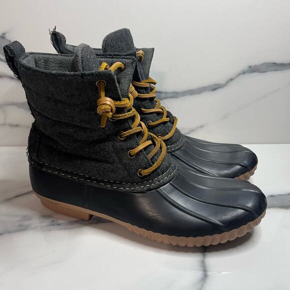 Steve Madden | Women's Gray Black Lace Up Waterproof Duck Boots Sz 11 - Picture 1 of 7